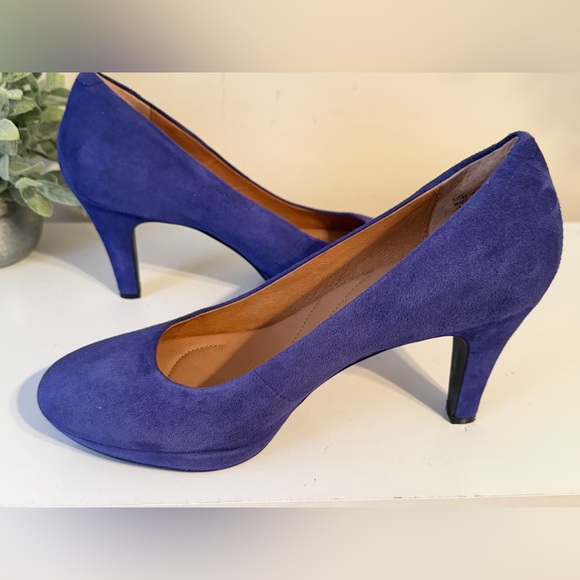 Clark’s Elegant Blue Indigo Suede Women's Heels Sz 8.5 - Picture 4 of 8